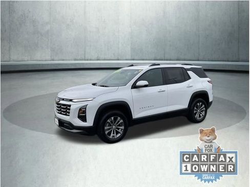 Used 2025 Chevrolet Equinox LT w/ Convenience Package II AWD/4WD image 3