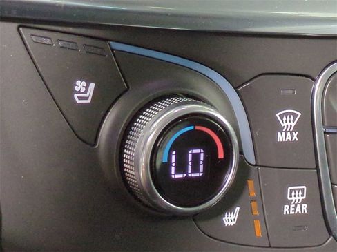 Used 2020 Chevrolet Traverse Premier w/ Redline Edition image 26