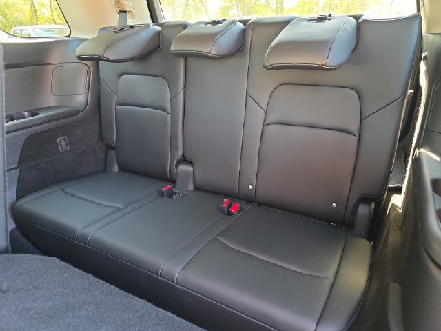 Used 2026 Nissan Pathfinder SL FWD image 12