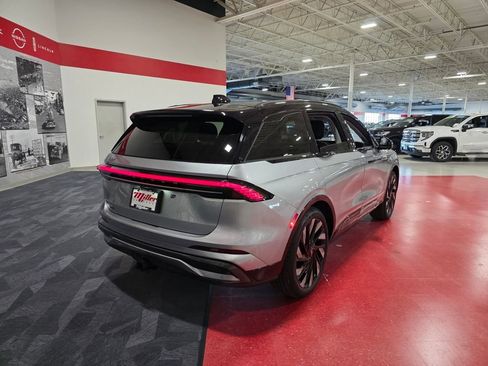 New 2026 Lincoln Nautilus Reserve image 4