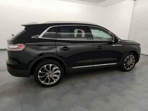 Used 2022 Lincoln Nautilus Reserve w/ Luxury Package image 8