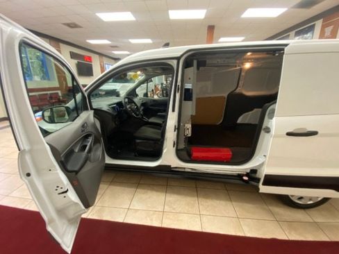 Used 2020 Ford Transit Connect XL FWD image 6