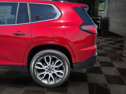New 2026 GMC Acadia Denali Ultimate w/ LPO, Floor Liner Package AWD/4WD image 11