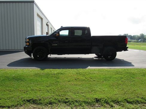 Used 2016 Chevrolet Silverado 2500 LT w/ Midnight Edition AWD/4WD image 6