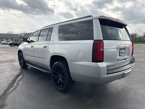 Used 2020 Chevrolet Suburban LT AWD/4WD image 2