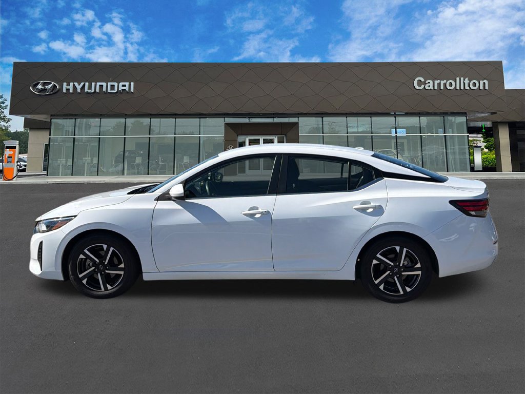 Used 2024 Nissan Sentra SV FWD image 8