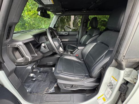 Used 2021 Ford Bronco First Edition AWD/4WD image 27