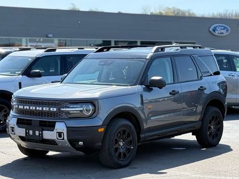 Used 2025 Ford Bronco Sport Badlands AWD/4WD image 36