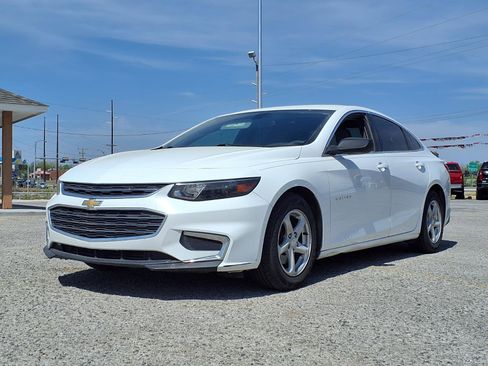 Used 2017 Chevrolet Malibu LS image 1