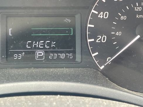 Used 2013 Nissan Sentra S FWD image 21