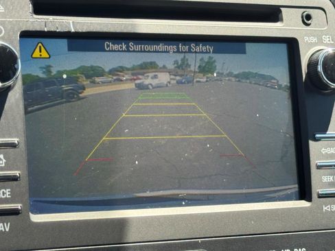 Used 2016 Chevrolet Traverse LT AWD/4WD image 17