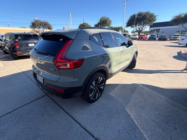 Used 2025 Volvo XC40 B5 Ultra w/ Climate Package AWD/4WD image 3