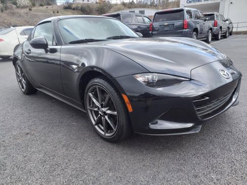 Used 2018 MAZDA MX-5 Miata RF Grand Touring image 9