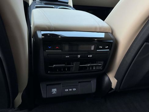 Certified 2025 Acura MDX w/ Technology Package image 13