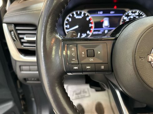 Certified 2022 Nissan Rogue SL w/ SL Premium Package image 21