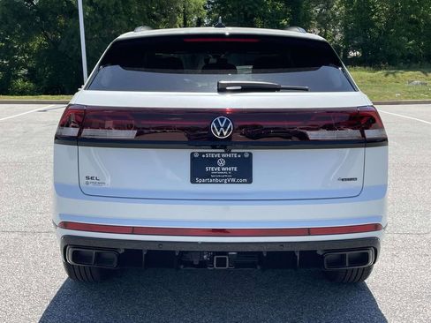 New 2026 Volkswagen Atlas Cross Sport SEL R-Line AWD/4WD image 5