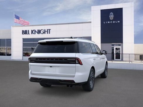 New 2025 Lincoln Navigator Reserve image 8