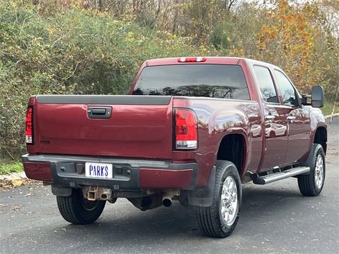 Used 2013 GMC Sierra 3500 Denali w/ Suspension Package, Off-Road image 5