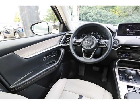 Used 2026 MAZDA CX-90 3.3 Turbo w/ Preferred Package AWD/4WD image 6