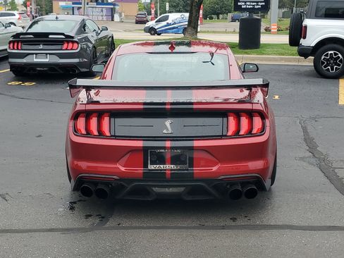 Used 2021 Ford Mustang Shelby GT500 w/ Carbon Fiber Track Pack image 5