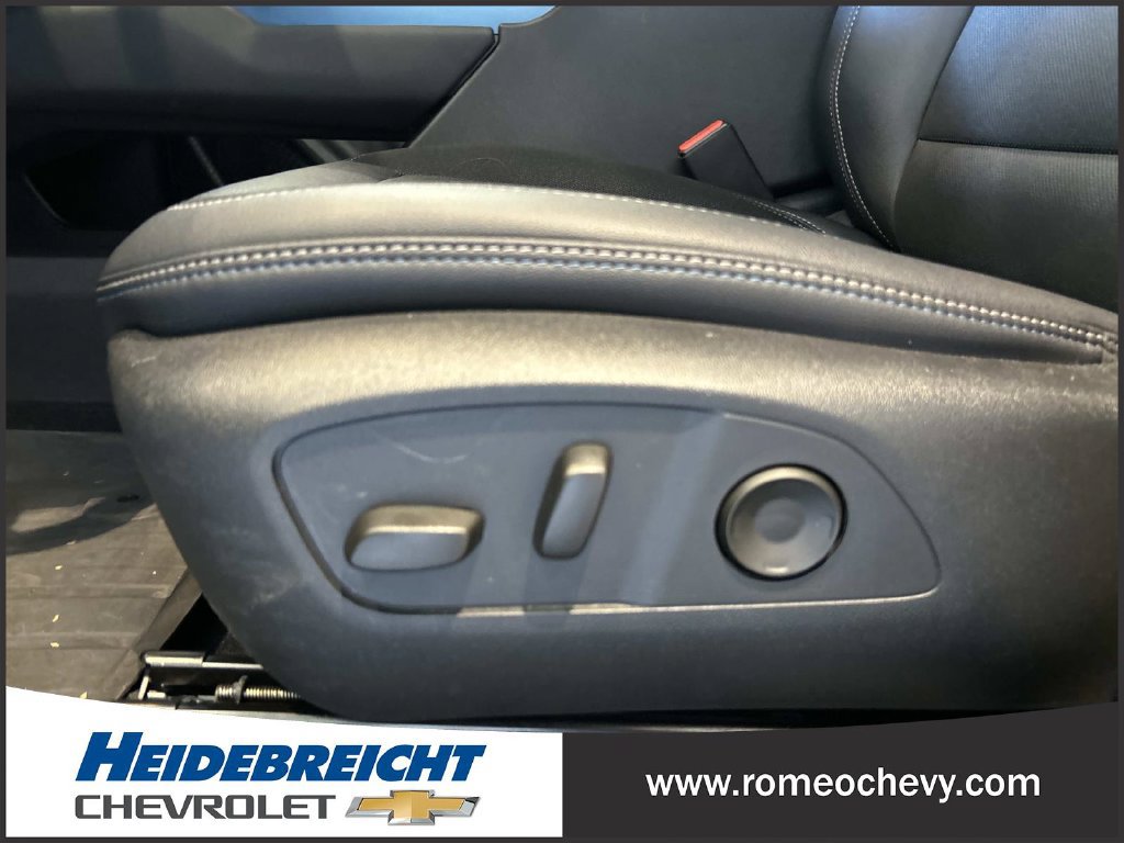 Used 2024 Chevrolet Equinox EV LT FWD image 14
