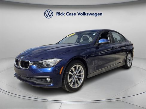 Used 2017 BMW 320i Sedan image 8