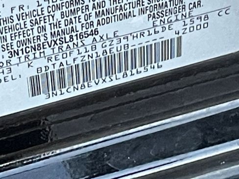 Used 2025 Nissan Versa SV image 29