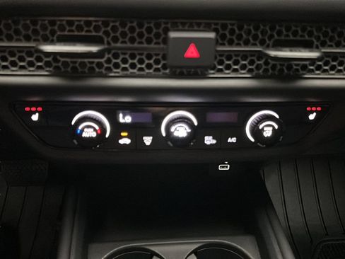 Certified 2024 Honda HR-V Sport image 30