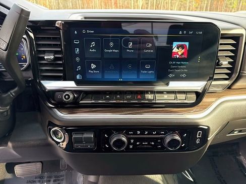 Used 2025 Chevrolet Silverado 1500 LT image 23