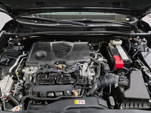 Used 2020 Toyota Camry SE FWD image 26