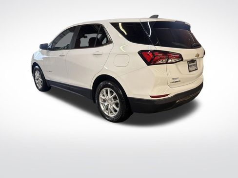 Used 2024 Chevrolet Equinox LT AWD/4WD image 3
