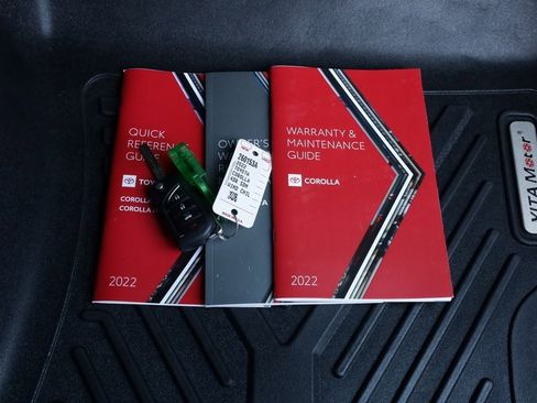 Certified 2022 Toyota Corolla SE w/ Carpet Mat Package (TMS) image 40