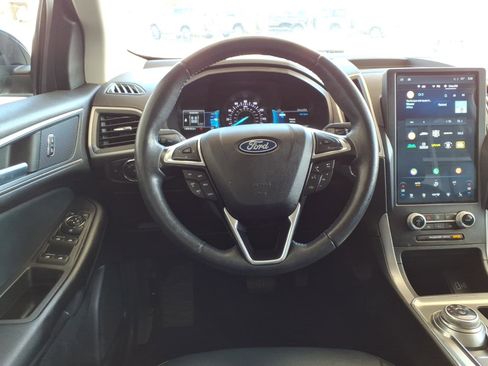 Used 2022 Ford Edge SEL w/ Sport Appearance Package AWD/4WD image 17