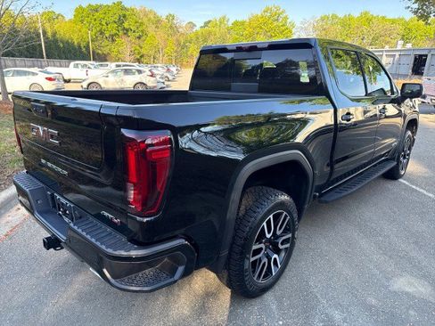 Used 2024 GMC Sierra 1500 AT4 w/ Technology Package image 9