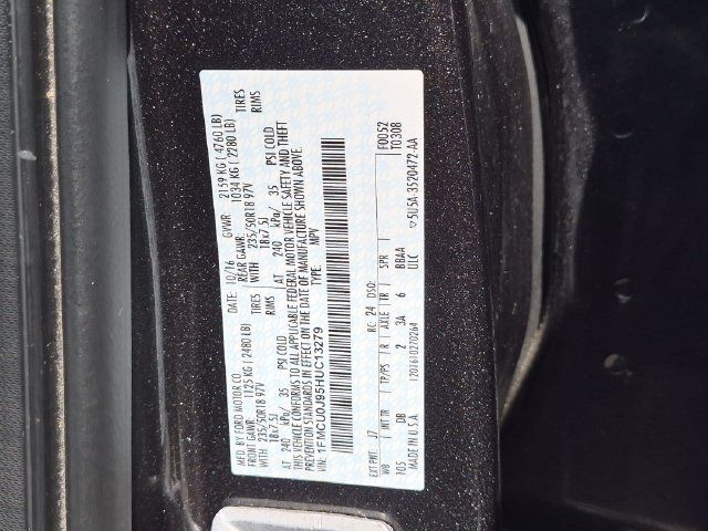 Used 2017 Ford Escape Titanium FWD image 28