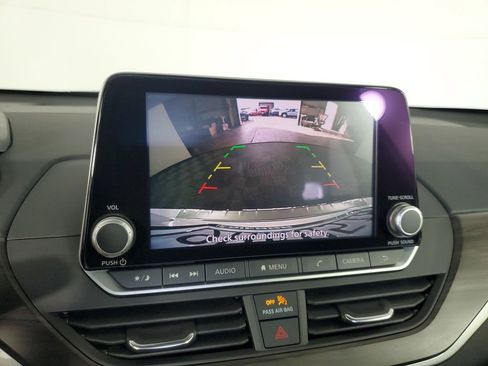 Used 2023 Nissan Altima 2.5 SV image 22