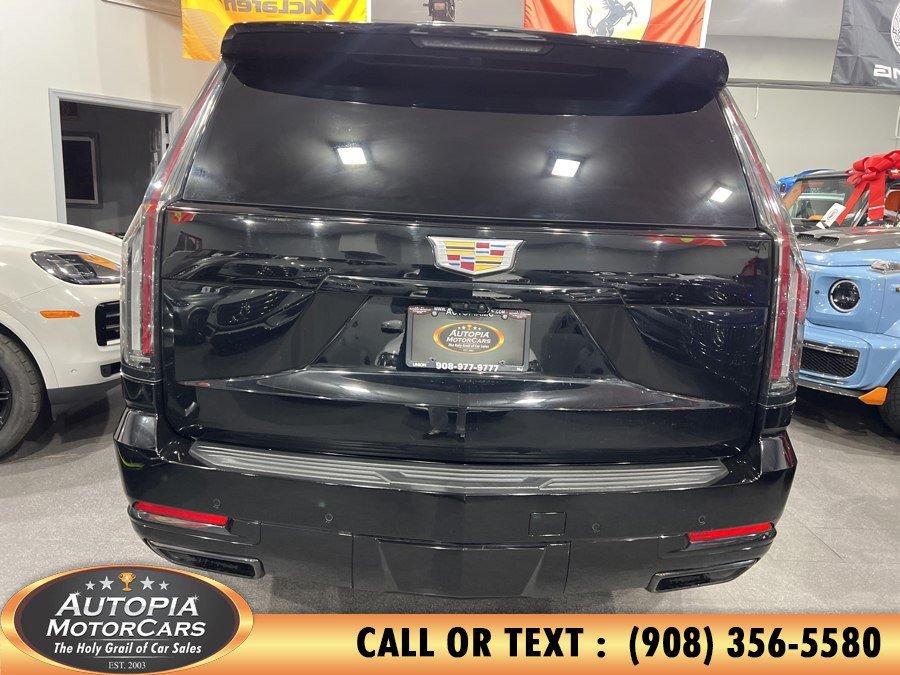Used 2025 Cadillac Escalade Sport w/ Touring Package AWD/4WD image 4
