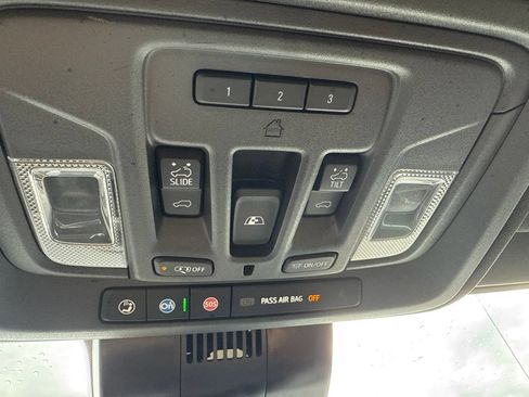 Used 2024 Chevrolet Silverado 1500 High Country w/ High Country Premium Package AWD/4WD image 35