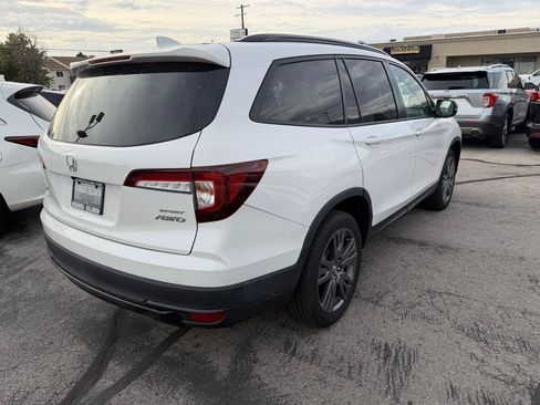 Used 2022 Honda Pilot Sport image 4
