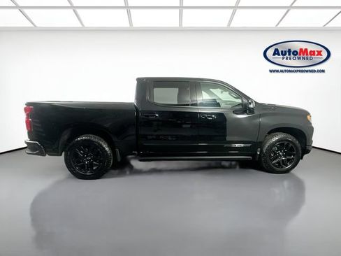 Used 2025 Chevrolet Silverado 1500 High Country w/ Midnight Edition AWD/4WD image 10