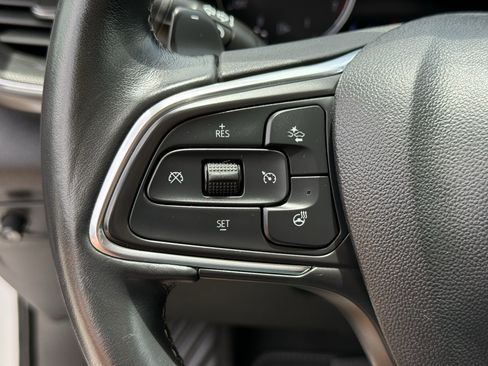 Used 2023 Buick Envision Essence FWD image 16