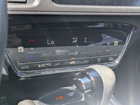 Used 2021 Honda HR-V EX image 32