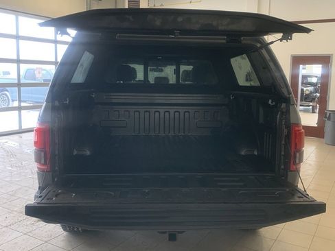 Used 2016 Ford F150 Lariat image 3