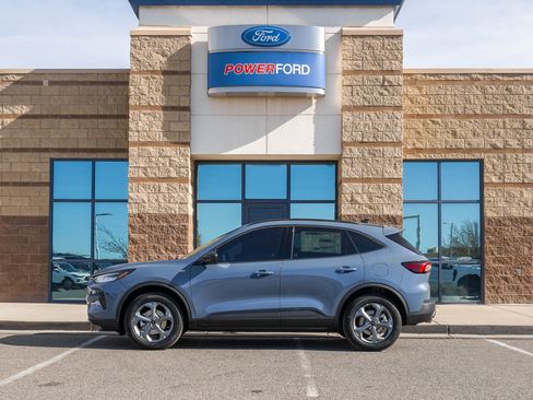 New 2026 Ford Escape ST-Line w/ Tech Pack #1 image 9