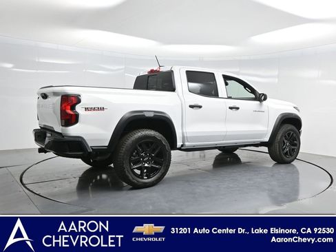 New 2025 Chevrolet Colorado Trail Boss w/ Midnight Edition AWD/4WD image 23