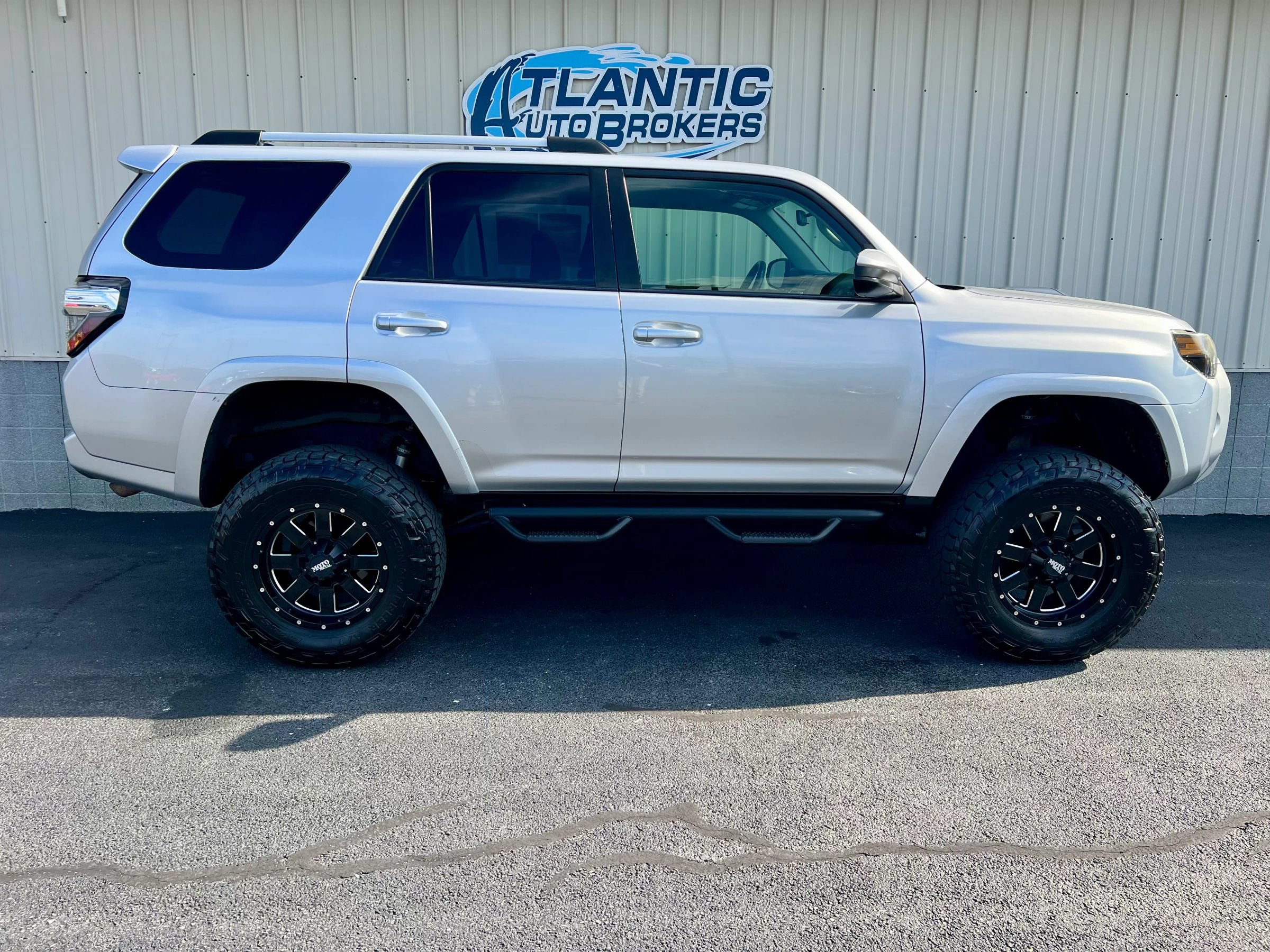 Used 2016 Toyota 4Runner Trail AWD/4WD image 3