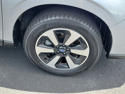 Used 2018 Subaru Forester 2.5i Premium AWD/4WD image 8