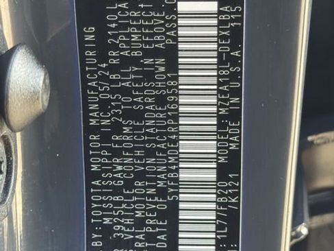 Certified 2024 Toyota Corolla LE image 29