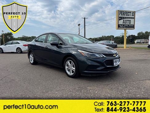 Used 2018 Chevrolet Cruze LT w/ Convenience Package FWD image 1