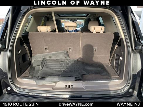 Certified 2023 Lincoln Navigator Reserve image 6